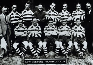 Leytonstone Voetbalclub, c.1935 door English Photographer